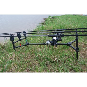 Подставка для 3 удилищ SONIK VADERX 3 ROD POD б\у