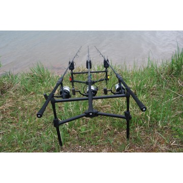 Подставка для 3 удилищ SONIK VADERX 3 ROD POD б\у